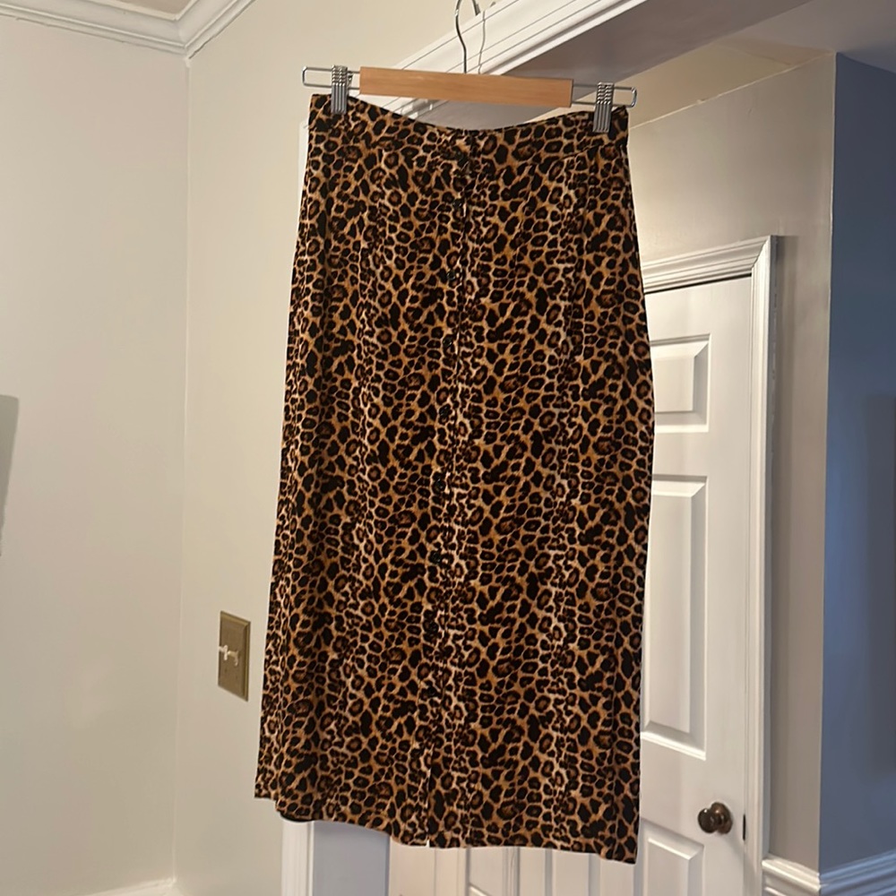 Leopard print midi skirt fully lined
